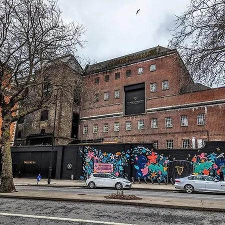 アパート Near Guinness & Heuston Station ダブリン