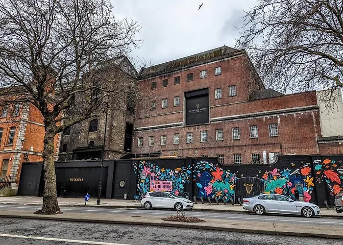 דירה Near Guinness & Heuston Station דבלין