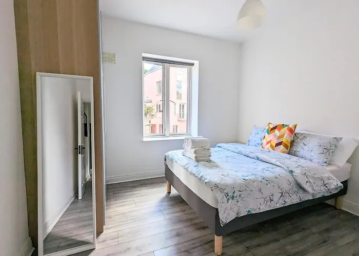 Near Guinness & Heuston Station *