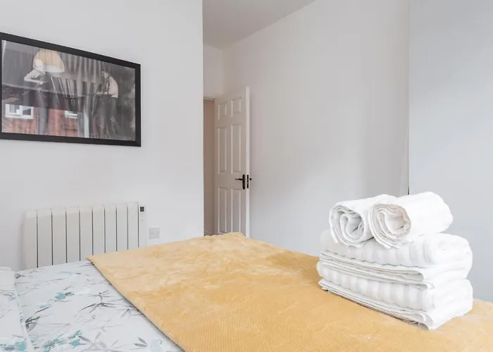 Near Guinness & Heuston Station דבלין