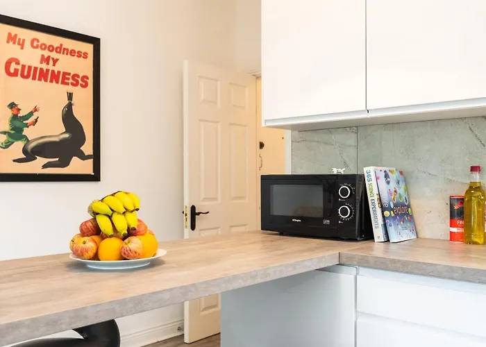 Near Guinness & Heuston Station דירה *